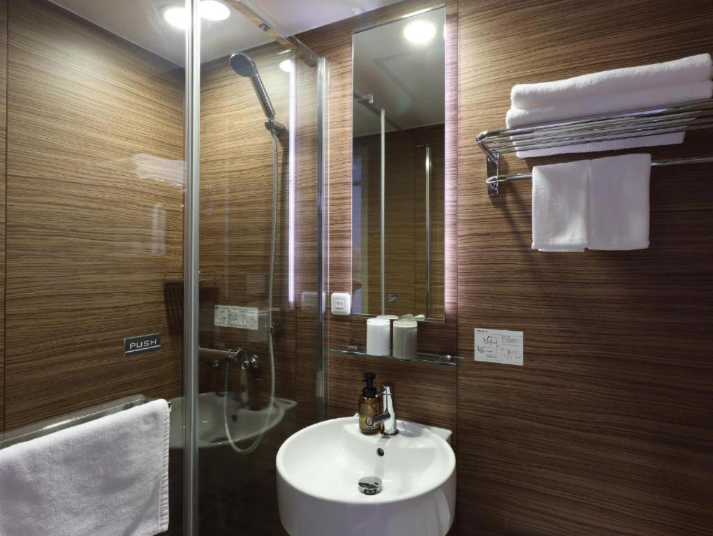 Hotel Glad One Kyoto Shichijo By M'S Exterior photo